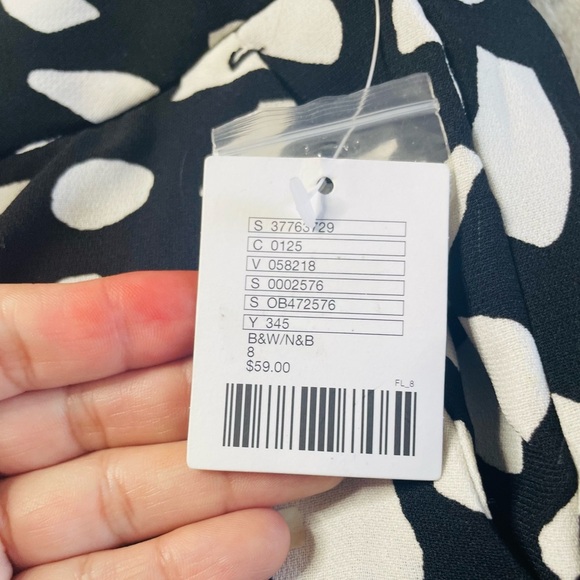 Alice & UO Chic Abstract High Waist Women's Shorts - Picture 4 of 10